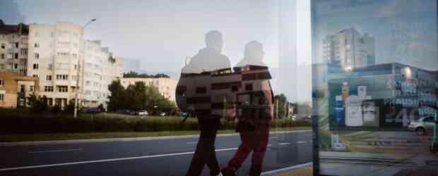 Priešvestuvinė poros fotosesija Pašilaičiuose, Vilniuje – M&J meilės istorija.